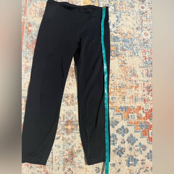 Gap Eclipse black 7/8 length leggings - Picture 3 of 5